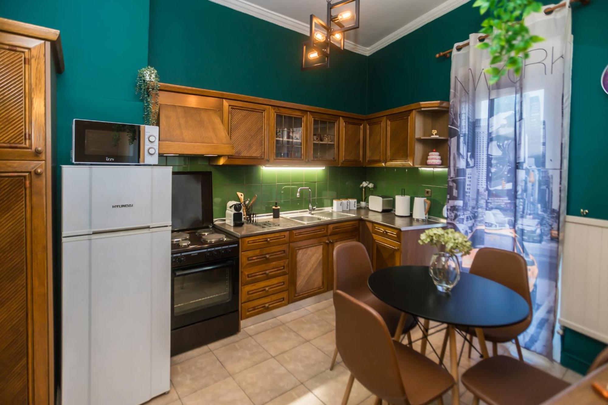 Corner House Apartment Kastoria Bagian luar foto