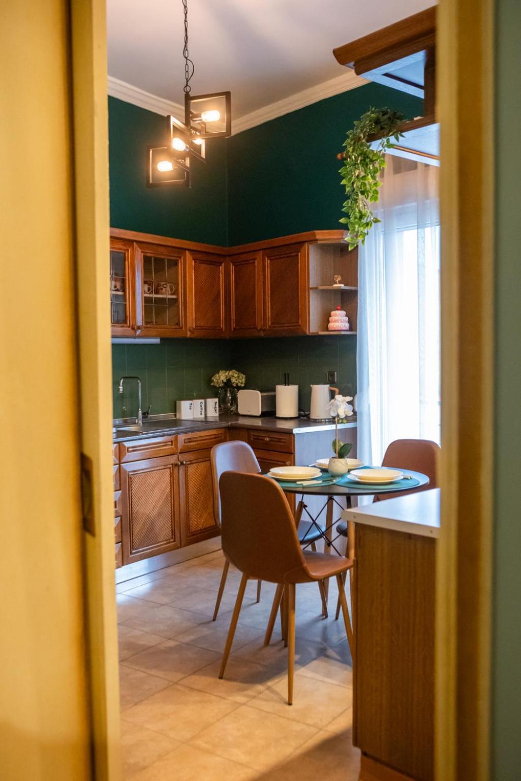 Corner House Apartment Kastoria Bagian luar foto